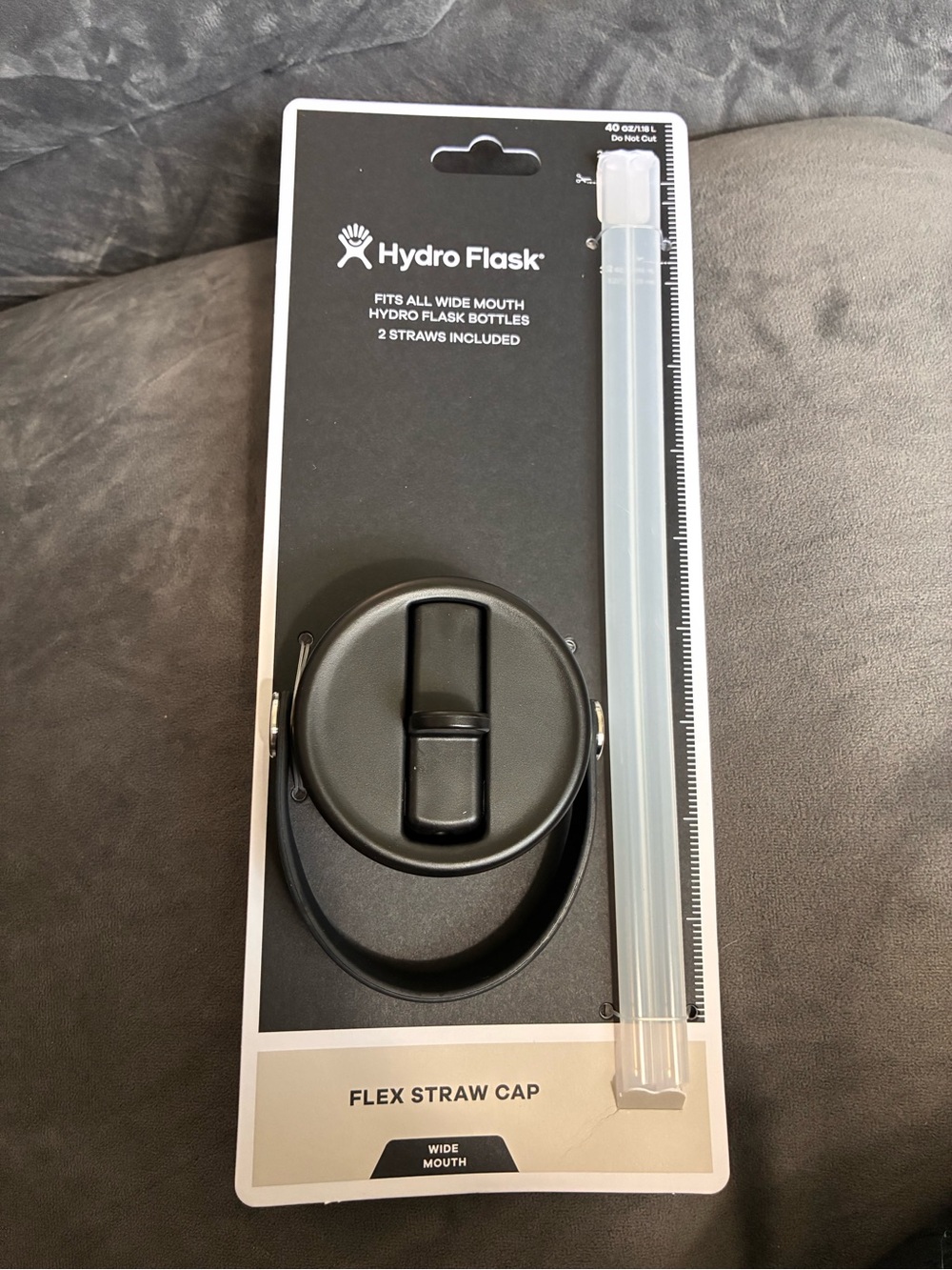 Hydro Flask Flex Straw Cap in Black with Clear Straws